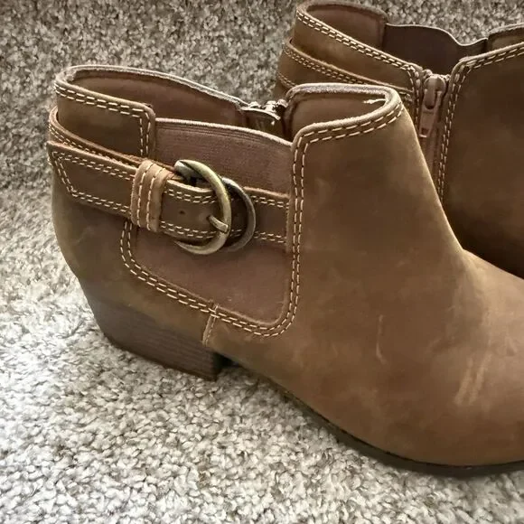 Sold - Picture 3 of 6